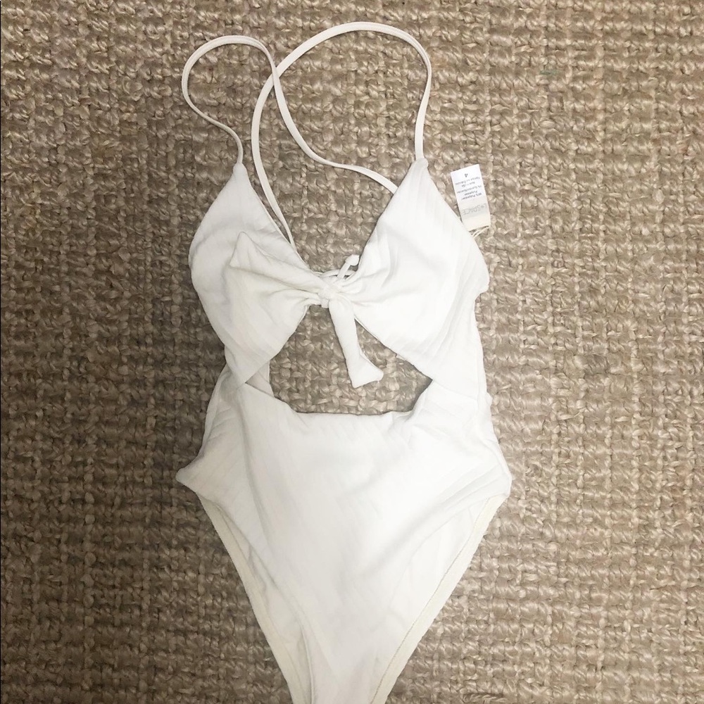 One piece XS